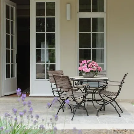 Villa Nussbaumer - Business-Und Ferienwohnung In Bester Lage Arnstadt Exterior foto