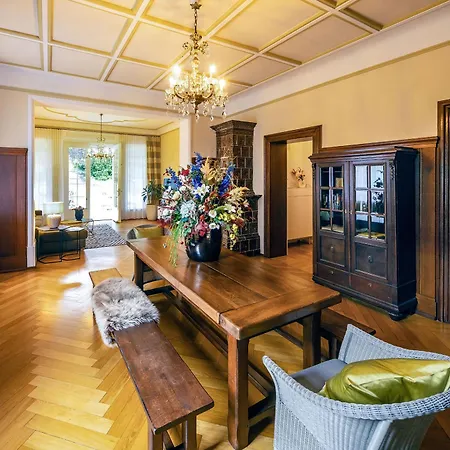 Villa Nussbaumer - Business-Und Ferienwohnung In Bester Lage Arnstadt Exterior foto